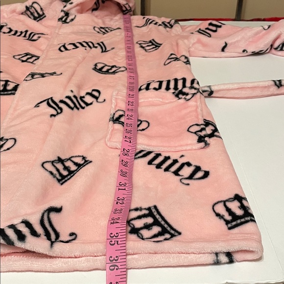 Juicy Couture L / XL Pink Luxe Plush Women’s Short Hooded Robe Logo&Crown Print - Picture 6 of 16
